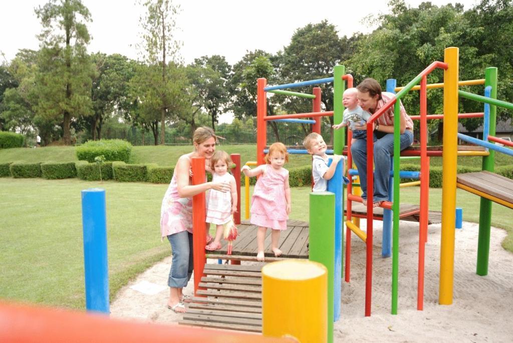 Country Woods Jakarta Lejlighedshotel Cilandak  Eksteriør billede
